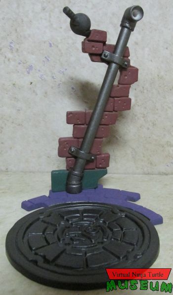 Revoltech Leonardo's base front