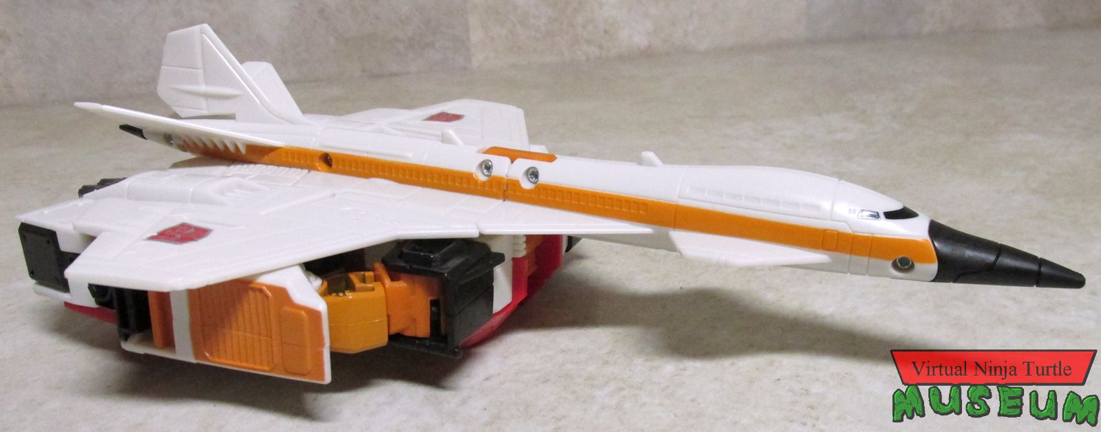 Silverbolt plane mode right profile